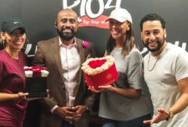 Dlux Roses k104 radio rose gifts