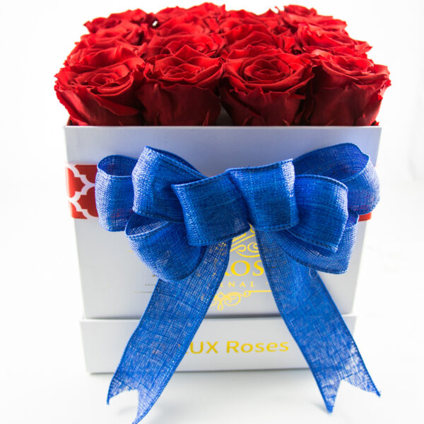 Medium Cube Preserved Roses (Customizable) - Image 2
