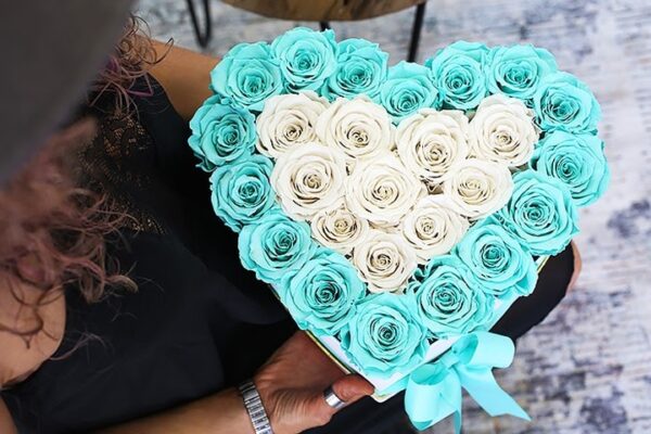 Velvet Heart shaped box of Preserved Roses that last One year from Dlux Roses Florist Located in Dallas Texas. Customizable Rose Colors ready for same day delivery. Maintenance free Eternity Roses, no watering needed.