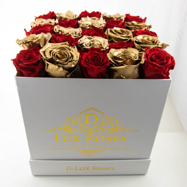 Large Cube Preserved Roses (Customizable) - Image 6